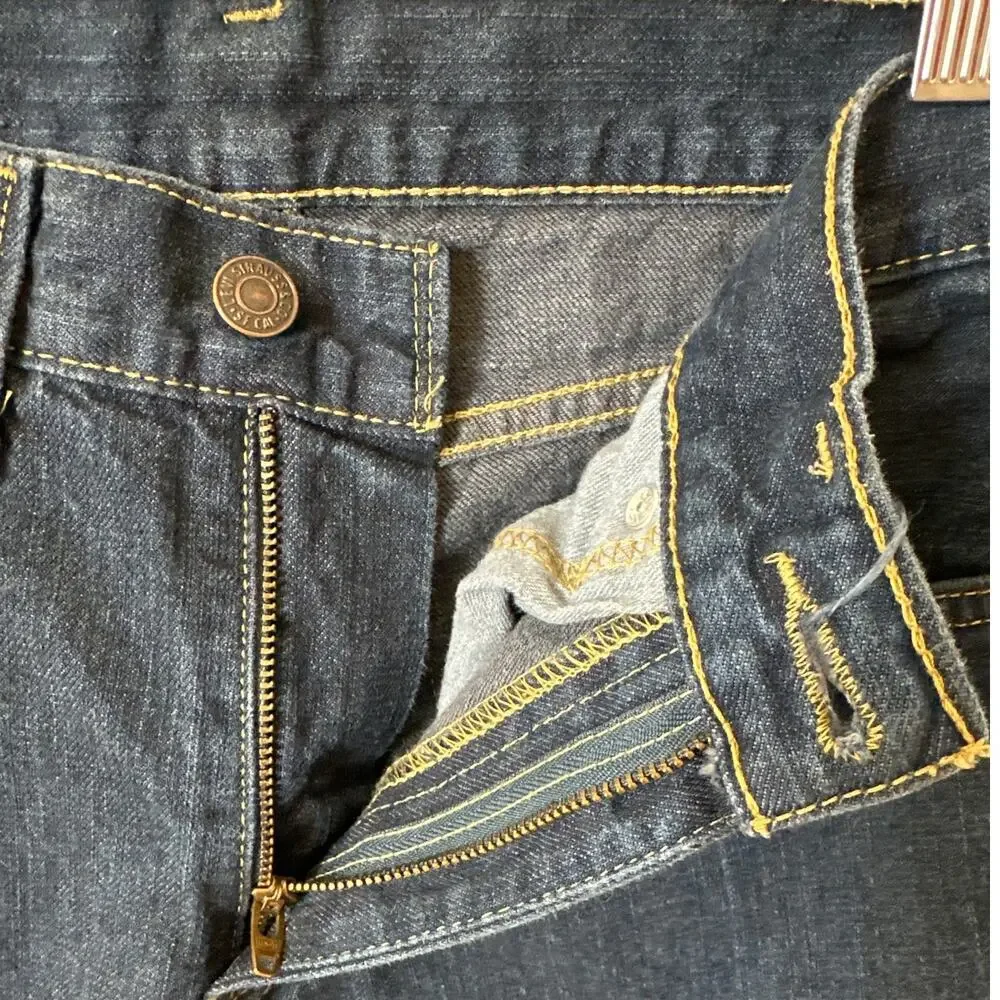 Levi’s Men's 511 Slim Fit Low Rise Denim Jeans Dark Wash Size 31x32 Modern